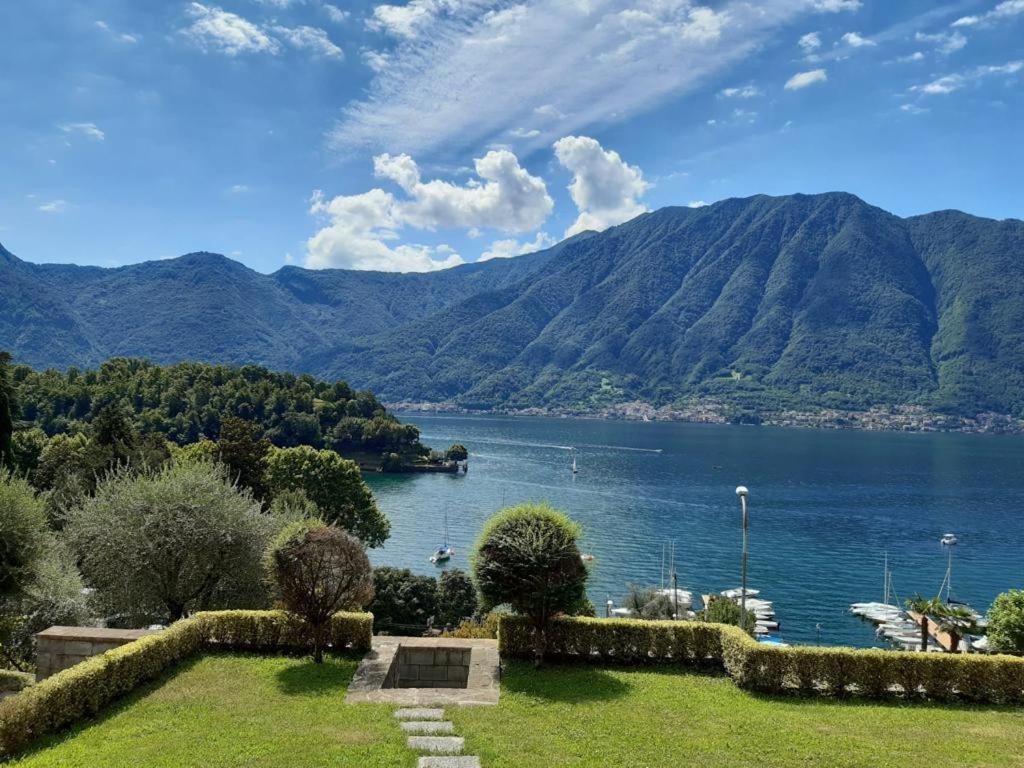 Big Apartment With Lake View And Two Bedrooms Sala Comacina Exterior photo
